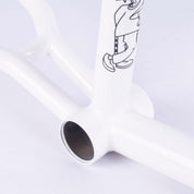 Vick Behm Race Frame / white