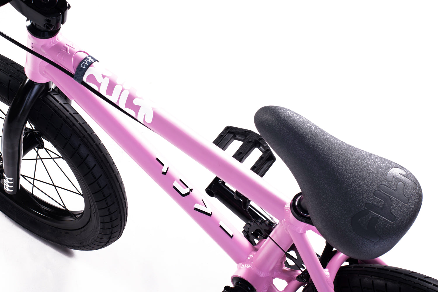 16-juvi-pink-web2.jpg