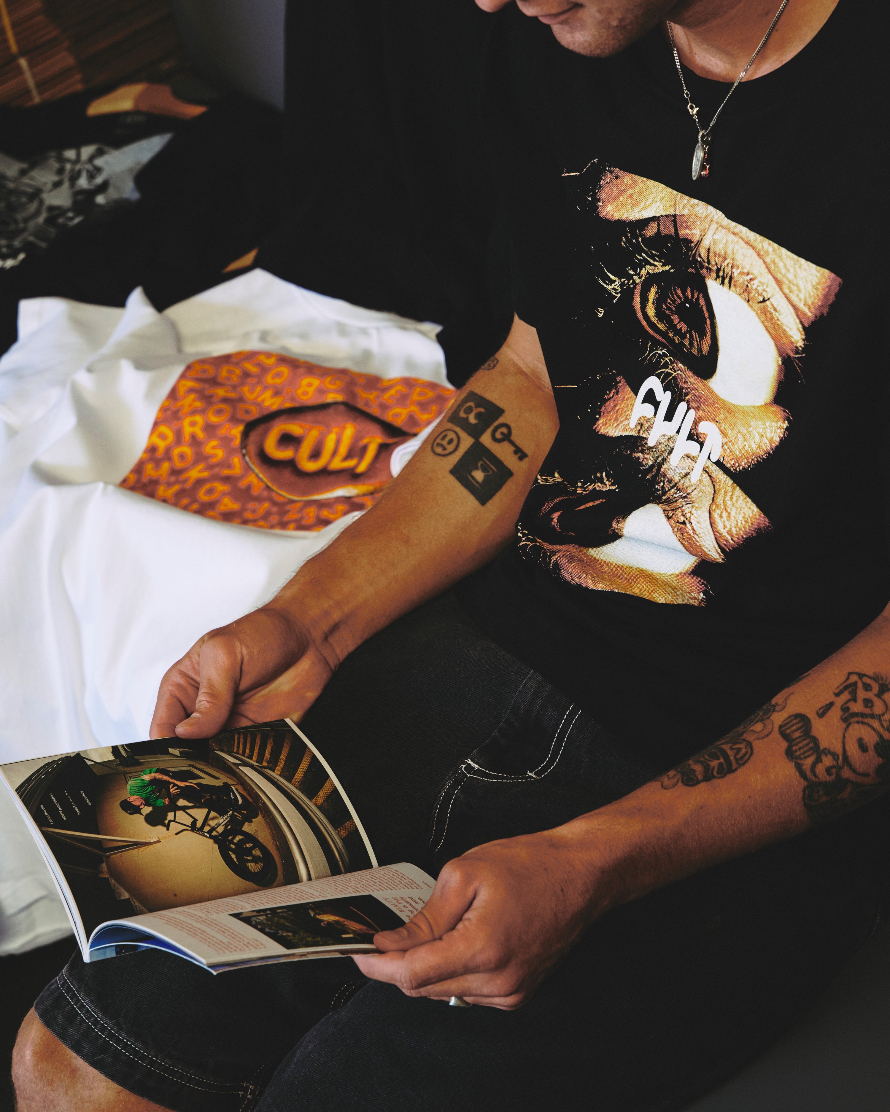 Dialated Tee